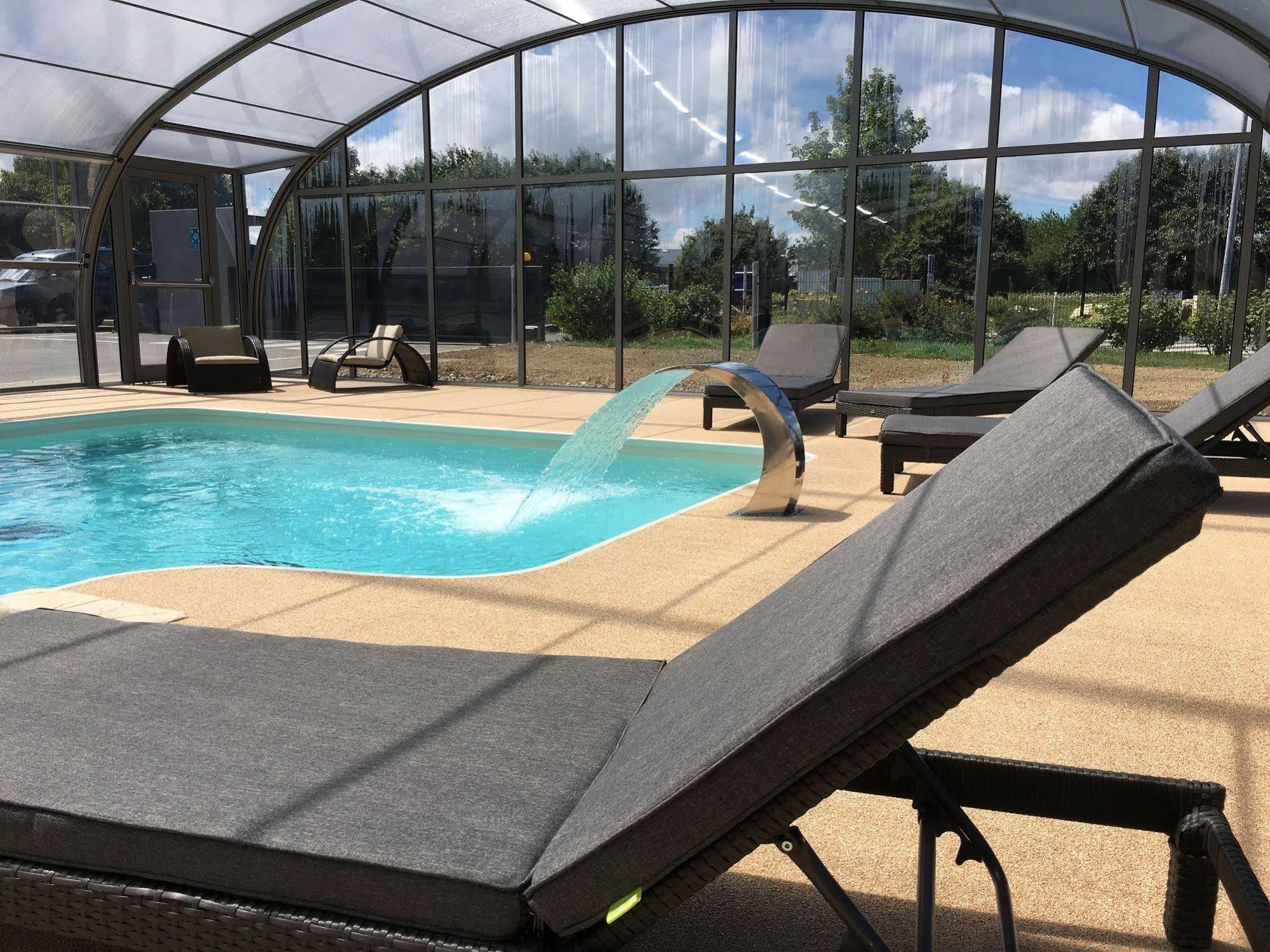 Kyriad Dol-de-Bretagne Eksteriør billede